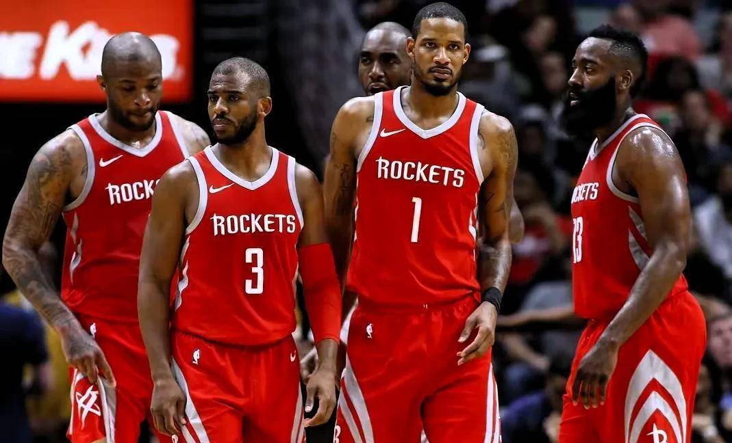 包含今晨NBA季后赛传出新动向，巴塞罗那遗憾出局，管理层表态：态度坚定，数据趋势出现新变化的词条