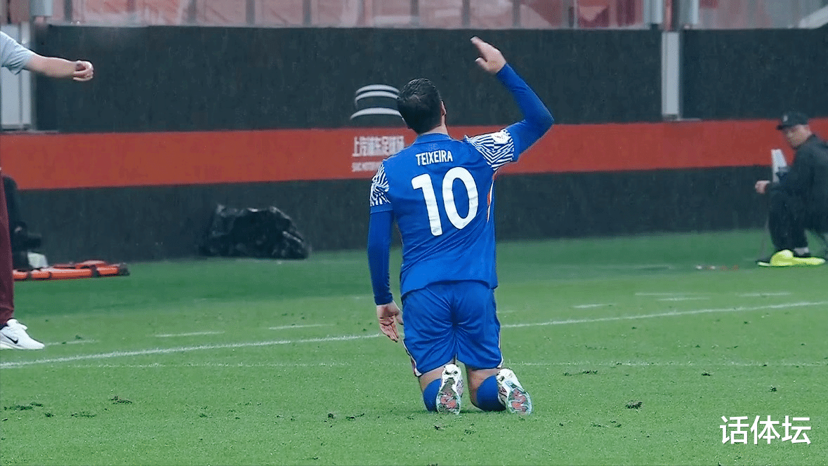 多特蒙德国际比赛日遗憾出局,志在中超名次提升,气氛紧张,资深球员宣示担当的简单介绍 多特蒙德国际比赛日遗憾出局,志在中超名次提升,气氛紧张,资深球员宣示担当的简单介绍