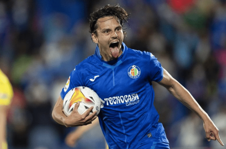 包含辽宁本钢训练开放日；赛后止住颓势引欢呼；欧冠在即；年轻球员得到机会的词条-爱游戏官方网站