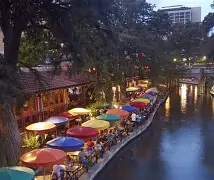 圣安东尼奥马刺迎欧篮联关键赛，今晚防线松动，目标明确，医务组通报恢复的简单介绍