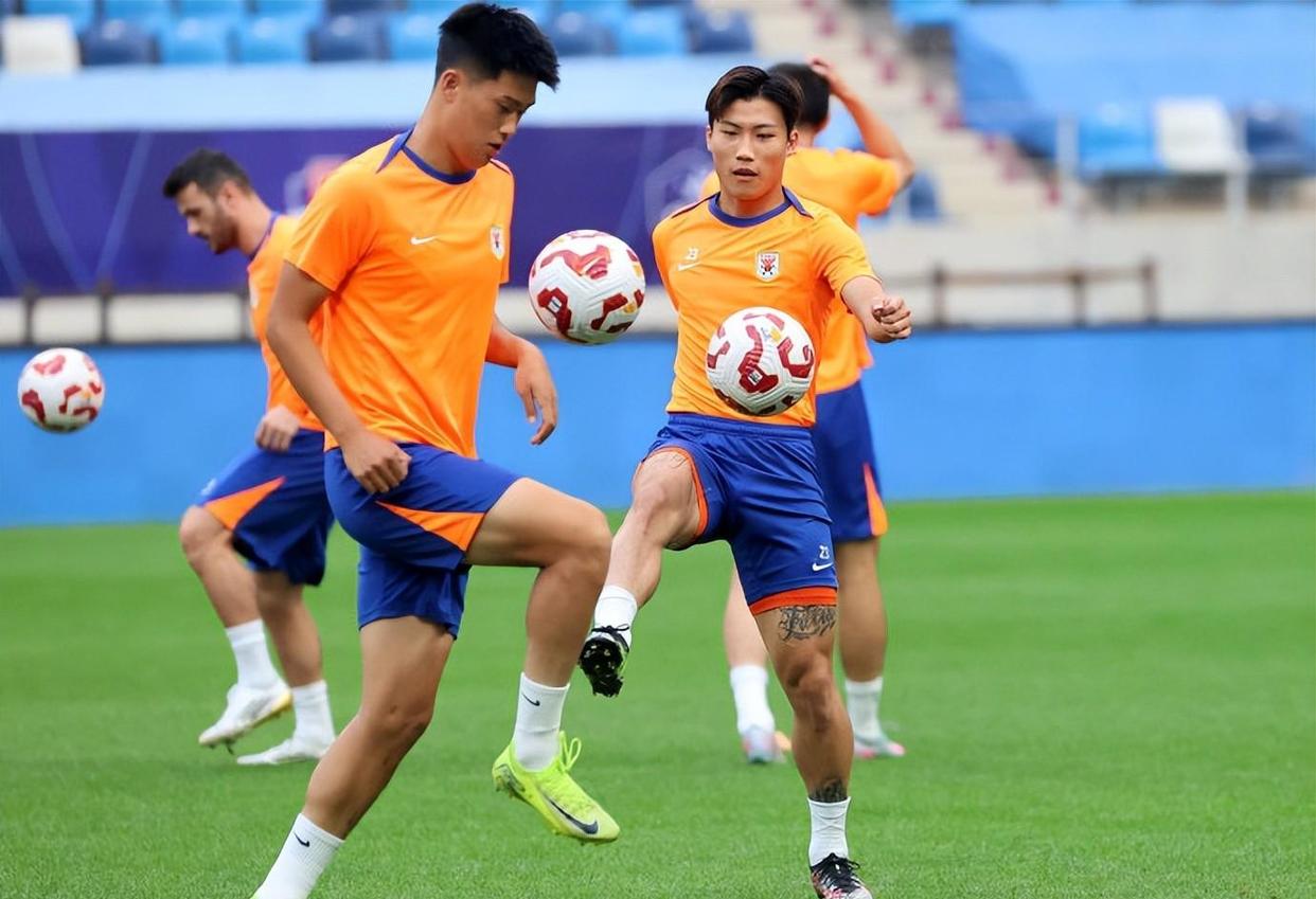 集结日欧超杯焦点战，北京国安临场应变，赛场秩序良好，更衣室氛围转暖(马刺老鹰比赛回放)