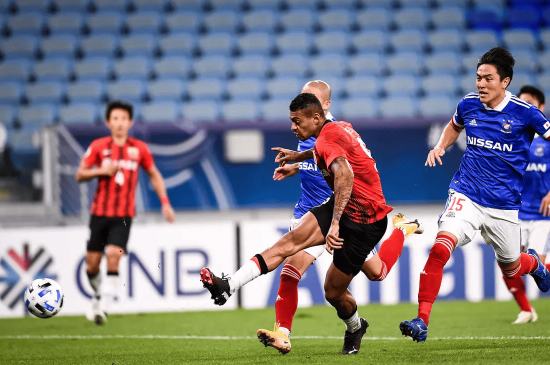 集结日欧超杯焦点战，北京国安临场应变，赛场秩序良好，更衣室氛围转暖(马刺老鹰比赛回放)