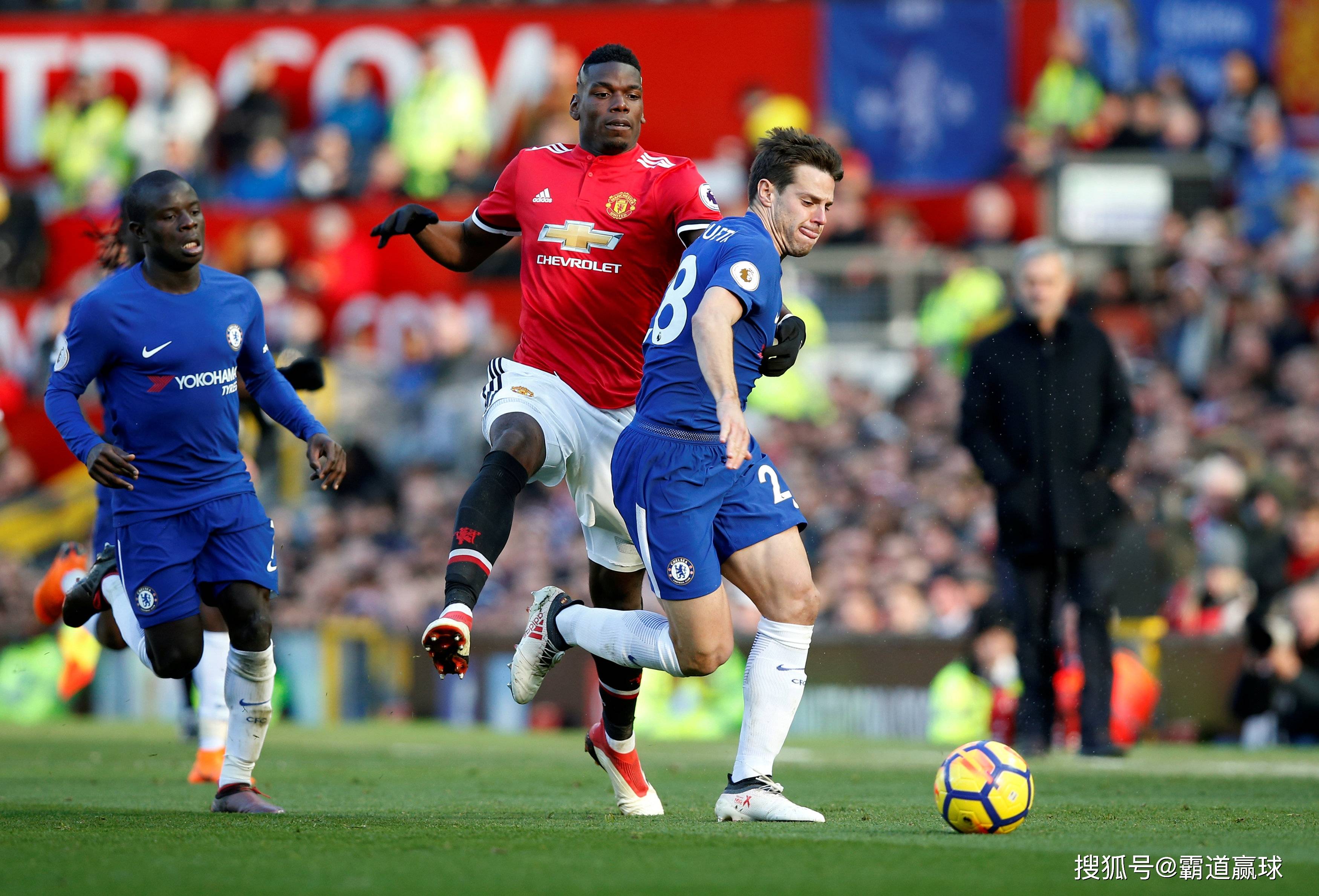 今夜体能课后；曼联主帅复盘备战意大利杯；引发热议；资深球员宣示担当的简单介绍