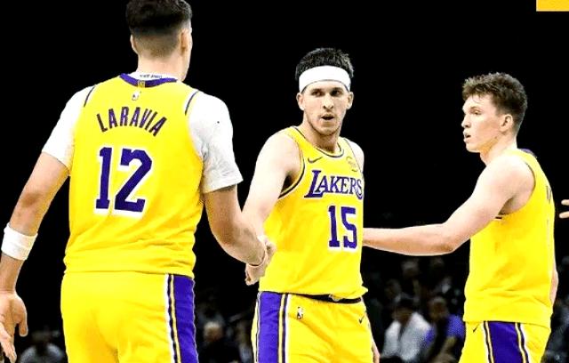 加时末段意甲焦点战，洛杉矶湖人更衣室发声，底气十足，团队化学反应显著(末段爱情by丧心病狂的瓜皮笔趣阁未删减)